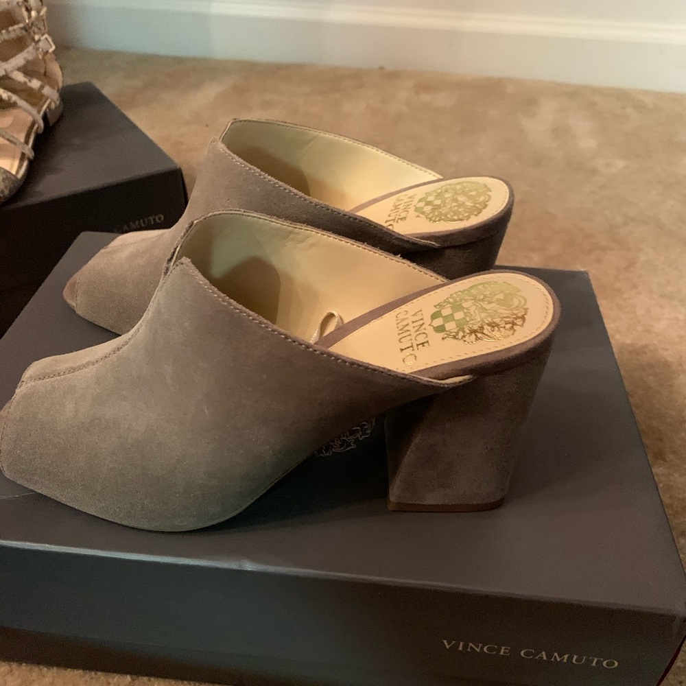 Shoes - Picture 3 of 5